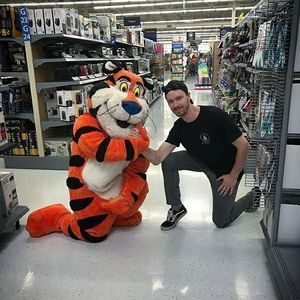 Meet your Posher, Justin